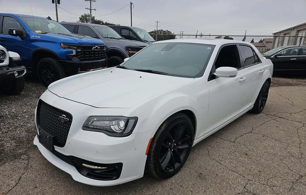 2023 CHRYSLER 300C