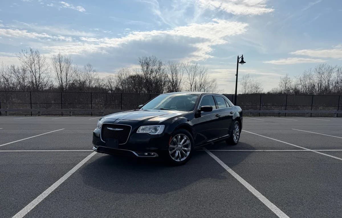2017 CHRYSLER 300 Limited 2
