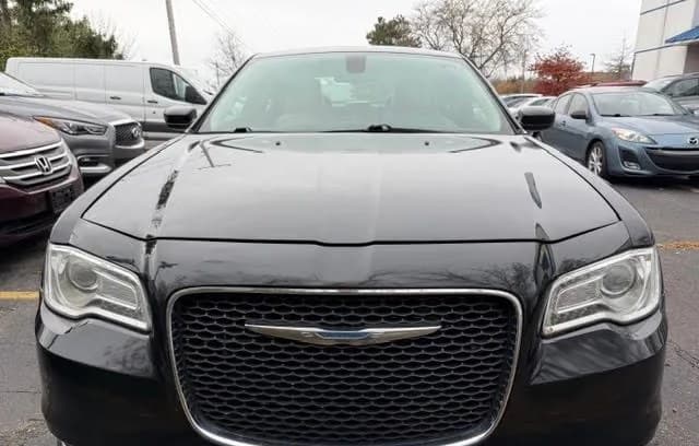 2017 CHRYSLER 300 Limited 2