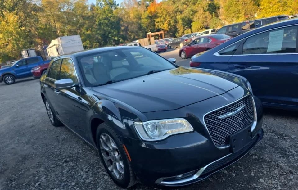 2017 CHRYSLER 300C PLATINUM 4