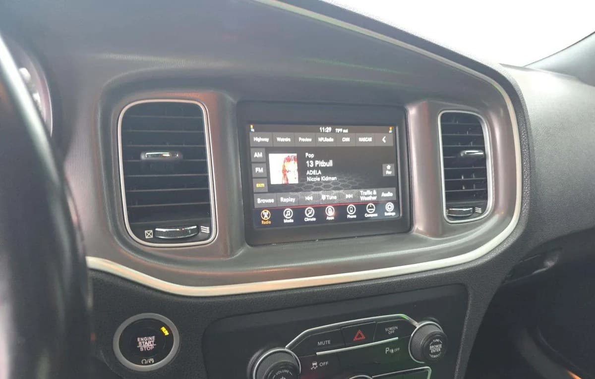 2022 DODGE CHARGER SXT 7
