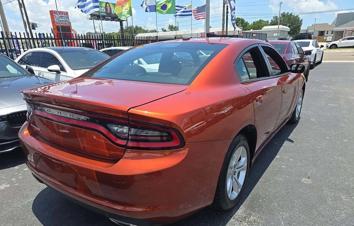 2021 DODGE CHARGER SXT 4