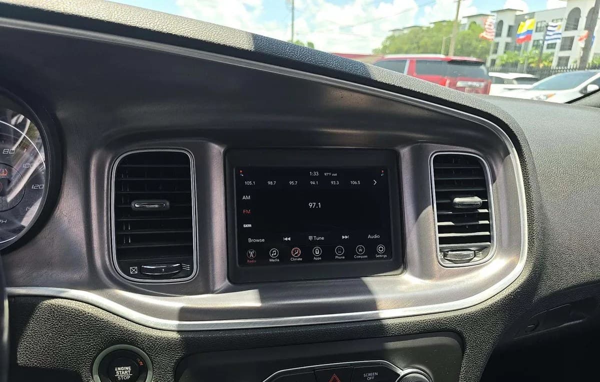 2021 DODGE CHARGER SXT 7