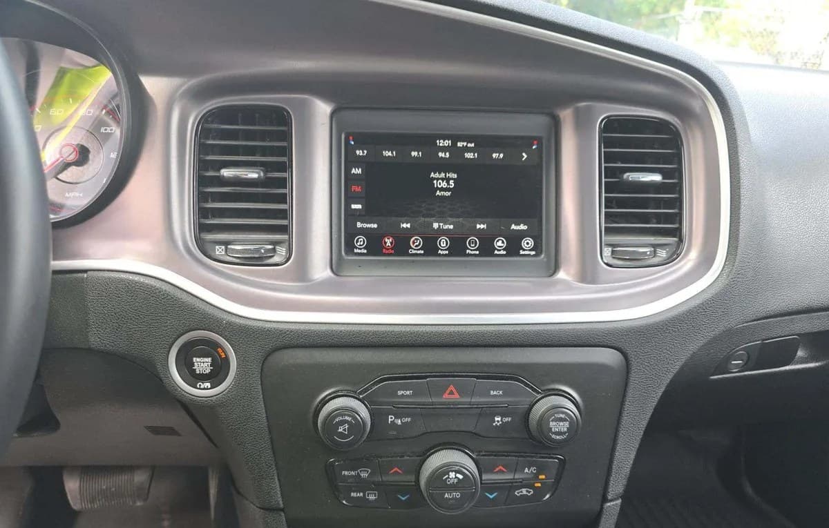 2022 DODGE CHARGER SXT 7