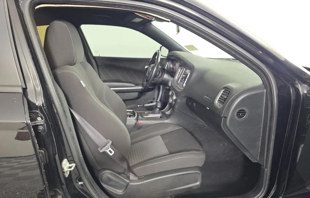 2023 DODGE CHARGER SXT 5