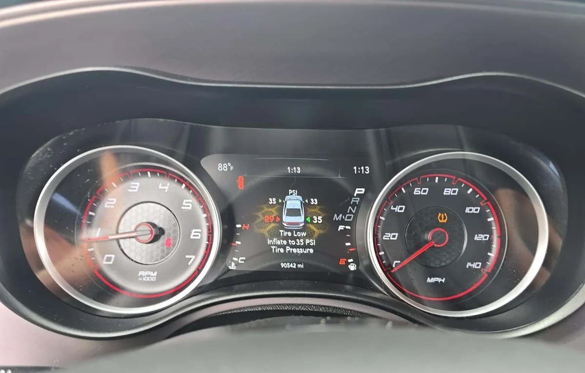 2023 DODGE CHARGER SXT 6