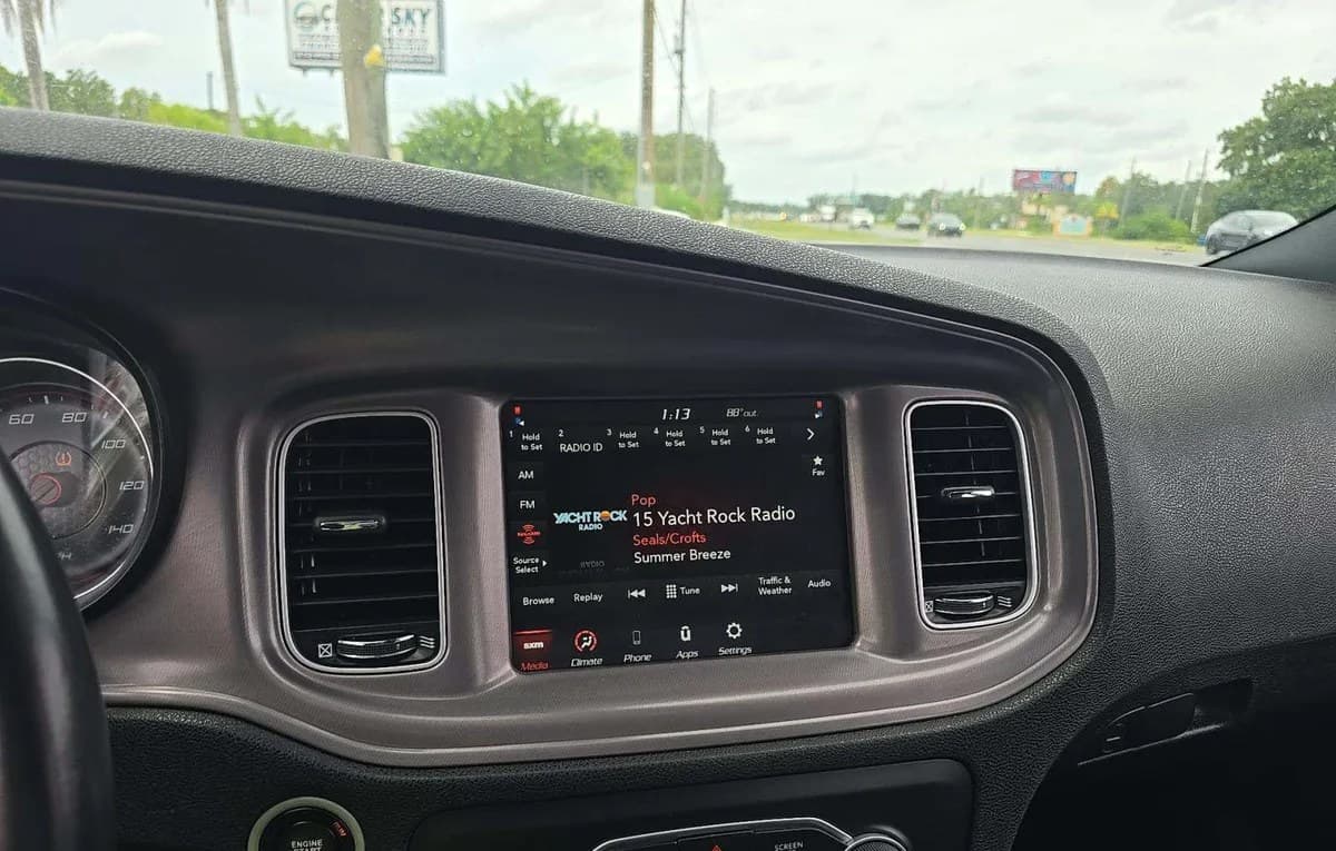 2023 DODGE CHARGER SXT 7