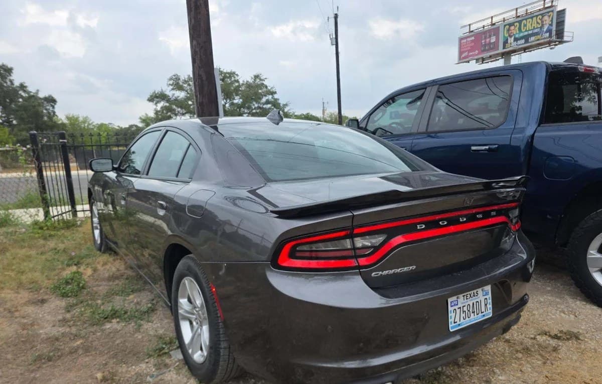 2023 DODGE CHARGER SXT 3