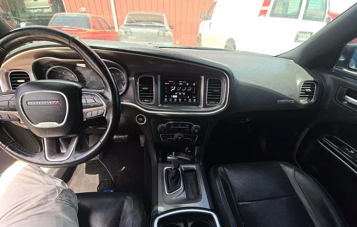 2019 DODGE CHARGER SXT 5
