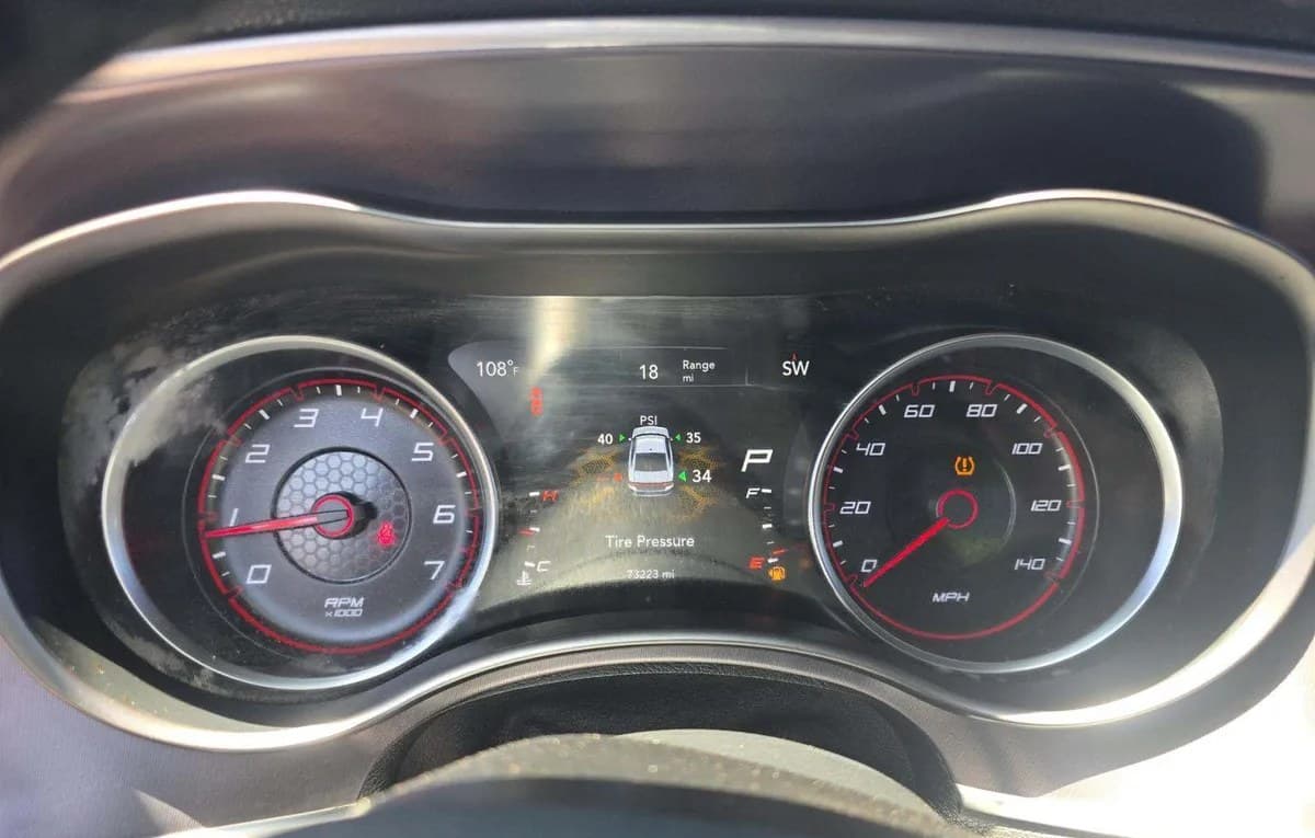 2019 DODGE CHARGER SXT 5