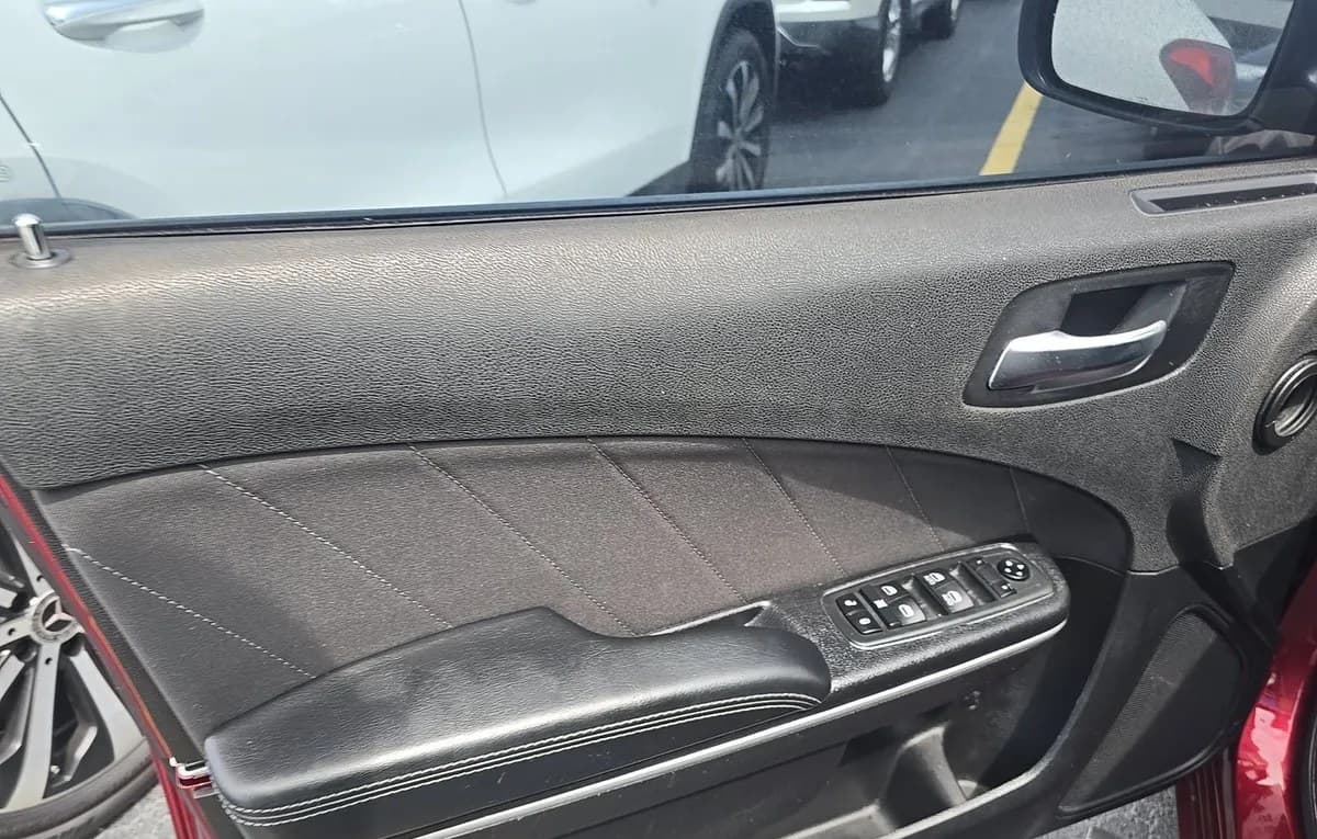 2019 DODGE CHARGER SXT 6