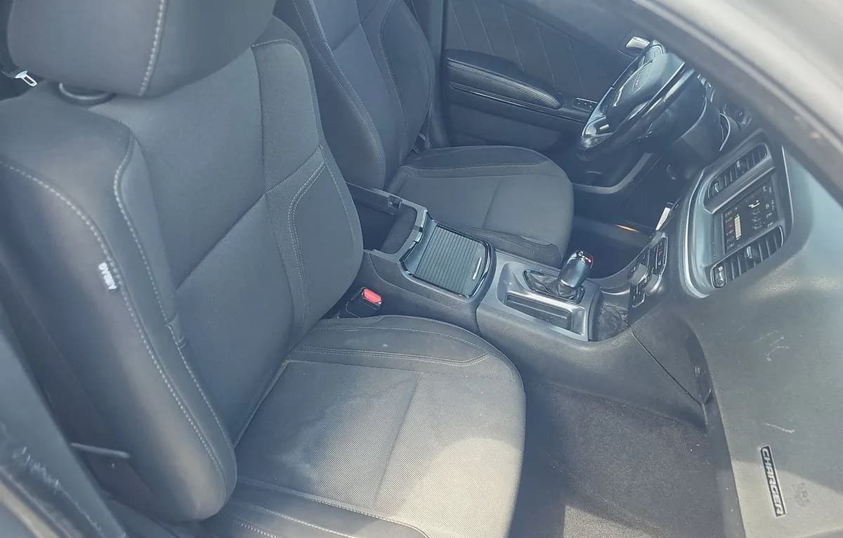 2019 DODGE CHARGER SXT 5