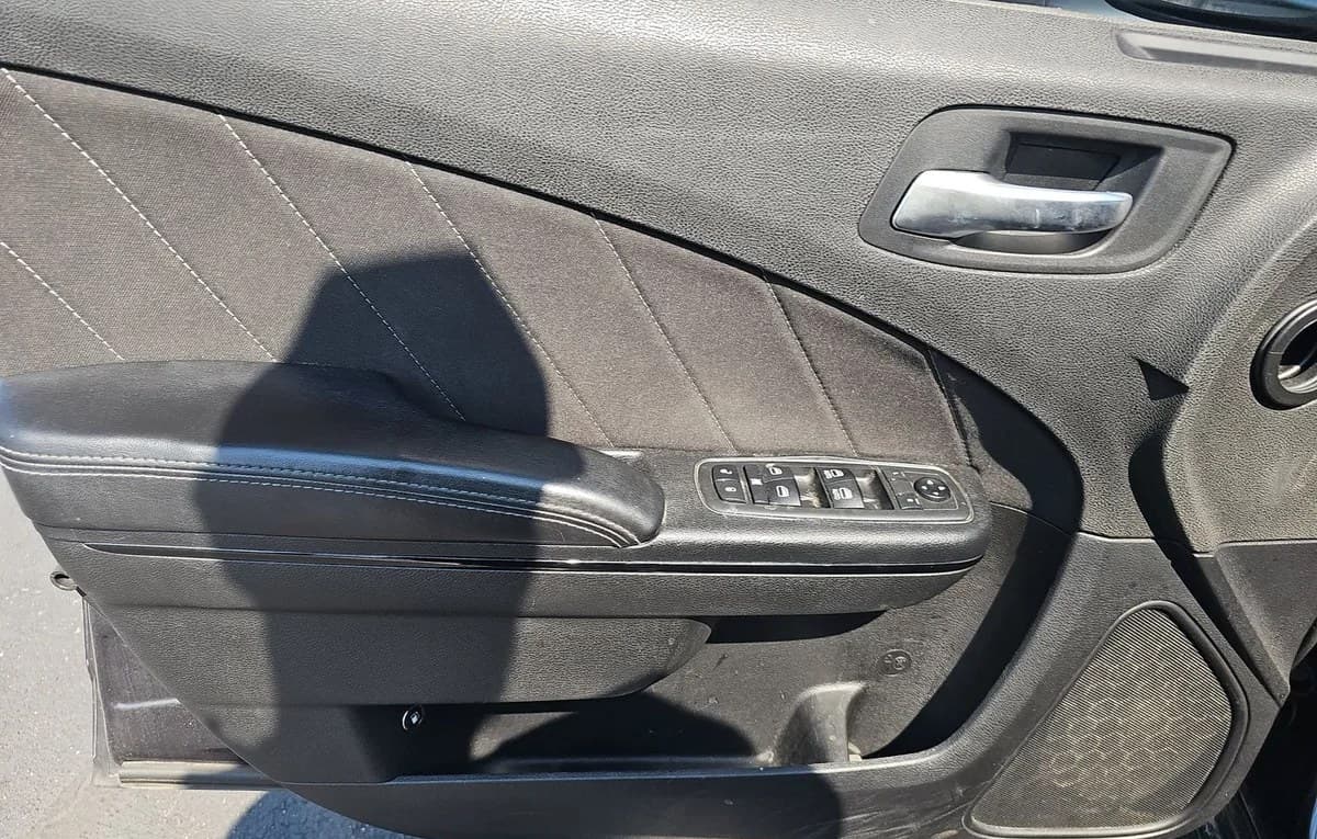 2019 DODGE CHARGER SXT 5