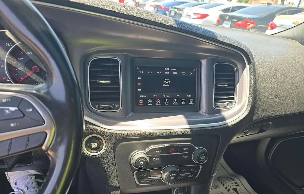 2019 DODGE CHARGER SXT 7