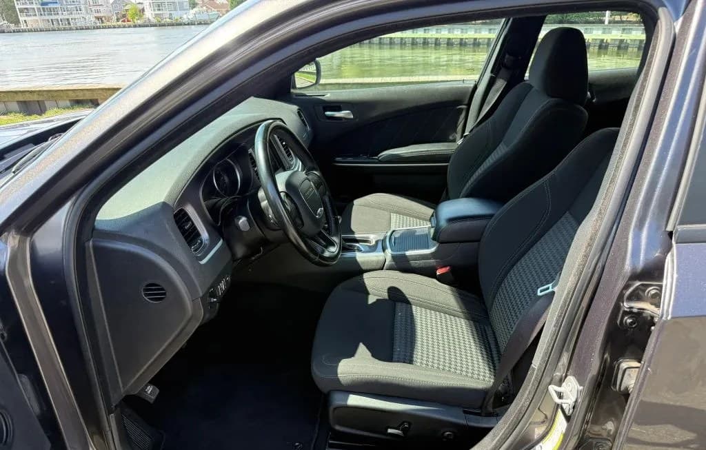 2020 DODGE CHARGER SXT 6