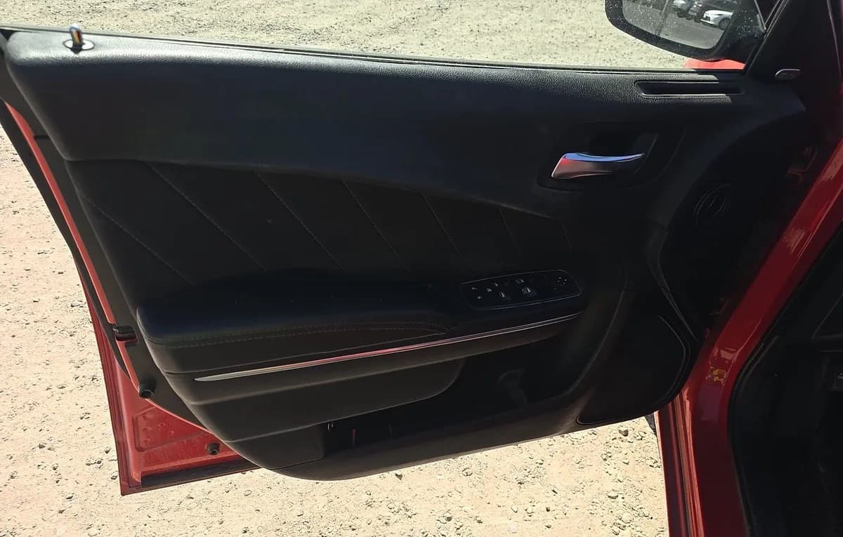 2017 DODGE CHARGER SXT 6
