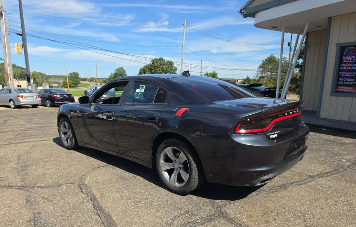 2017 DODGE CHARGER SXT 3