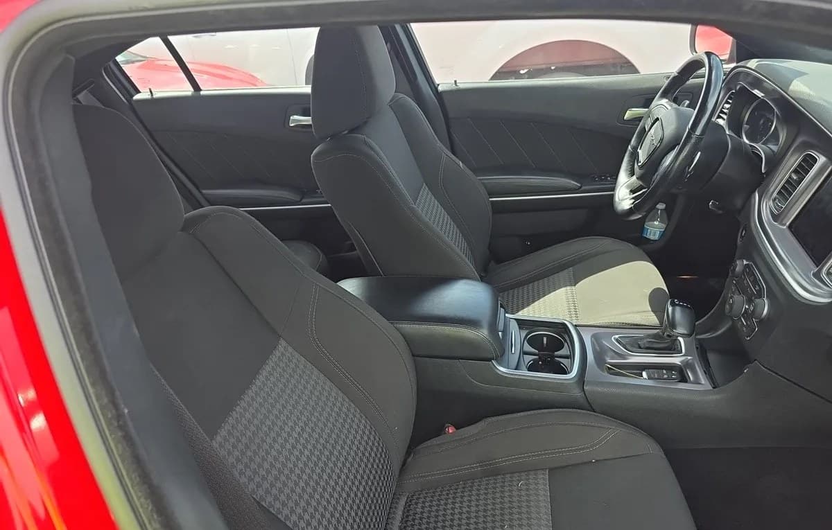 2019 DODGE CHARGER SXT 4