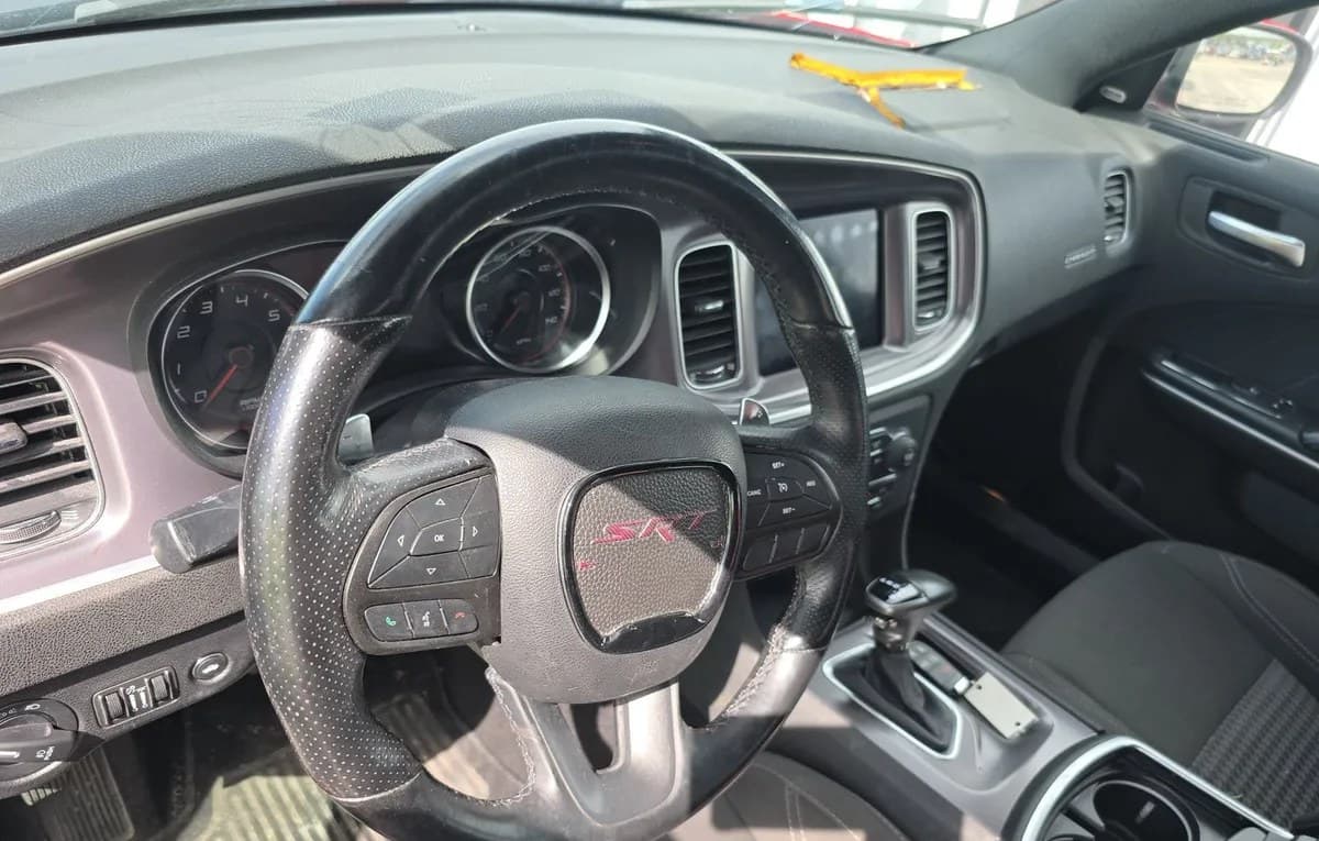 2019 DODGE CHARGER SXT 6