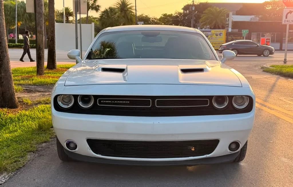 2019 DODGE CHALLENGER SXT 3