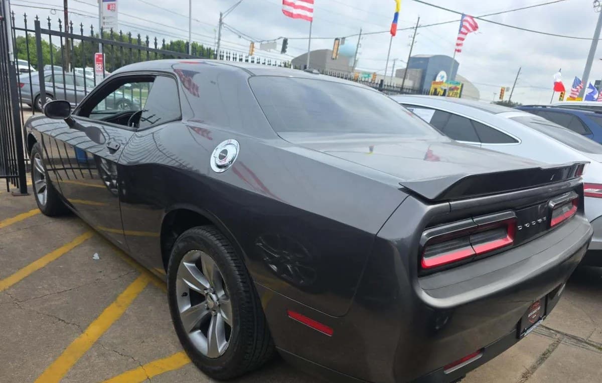 2019 DODGE CHALLENGER SXT 3