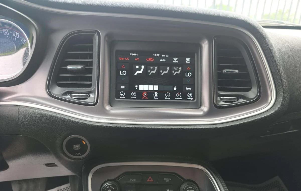 2019 DODGE CHALLENGER SXT 7