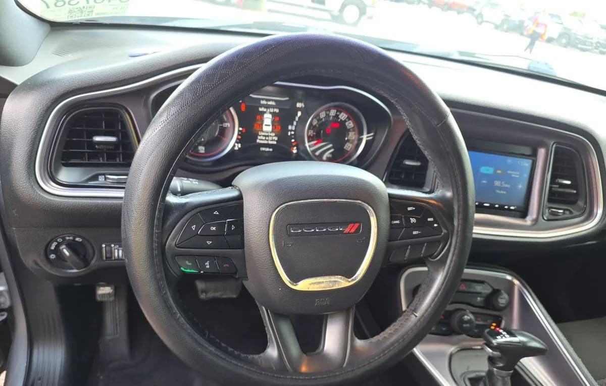 2017 DODGE CHALLENGER SXT 7