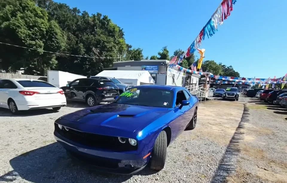 2019 DODGE CHALLENGER SXT 2