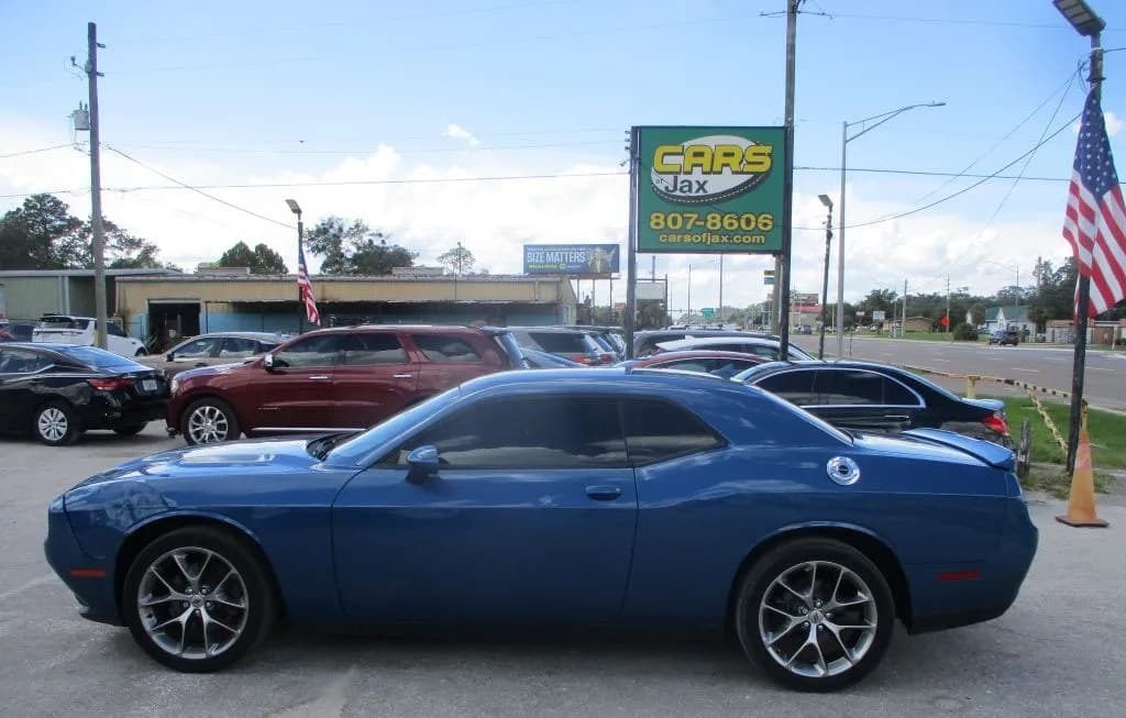 2020 DODGE CHALLENGER SXT 2