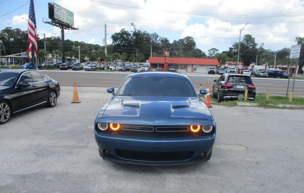 2020 DODGE CHALLENGER SXT 4