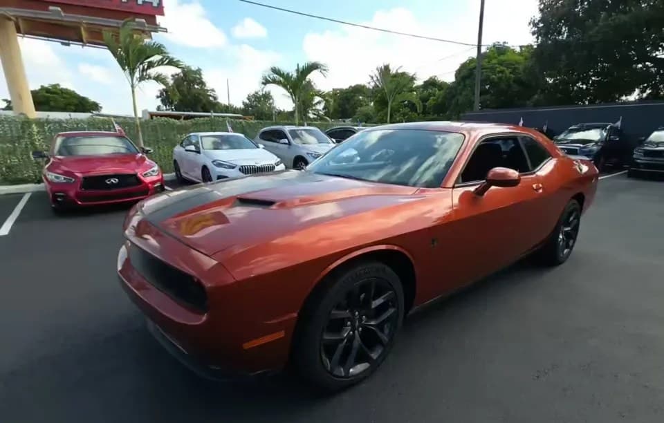 2021 DODGE CHALLENGER SXT 2