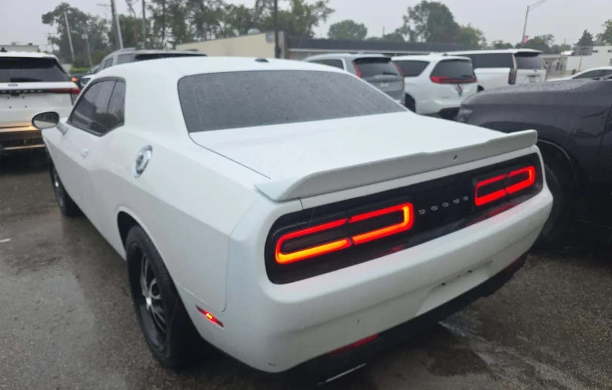 2018 DODGE CHALLENGER SXT 3