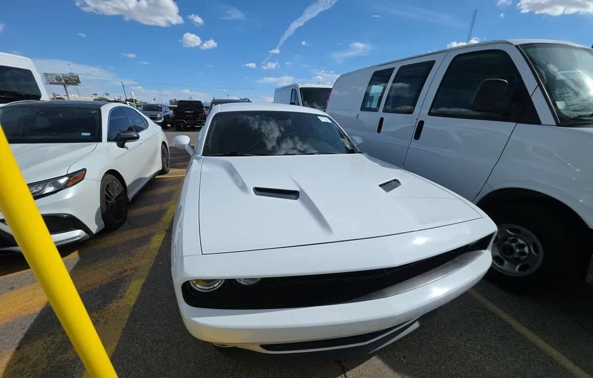 2019 DODGE CHALLENGER SXT 3