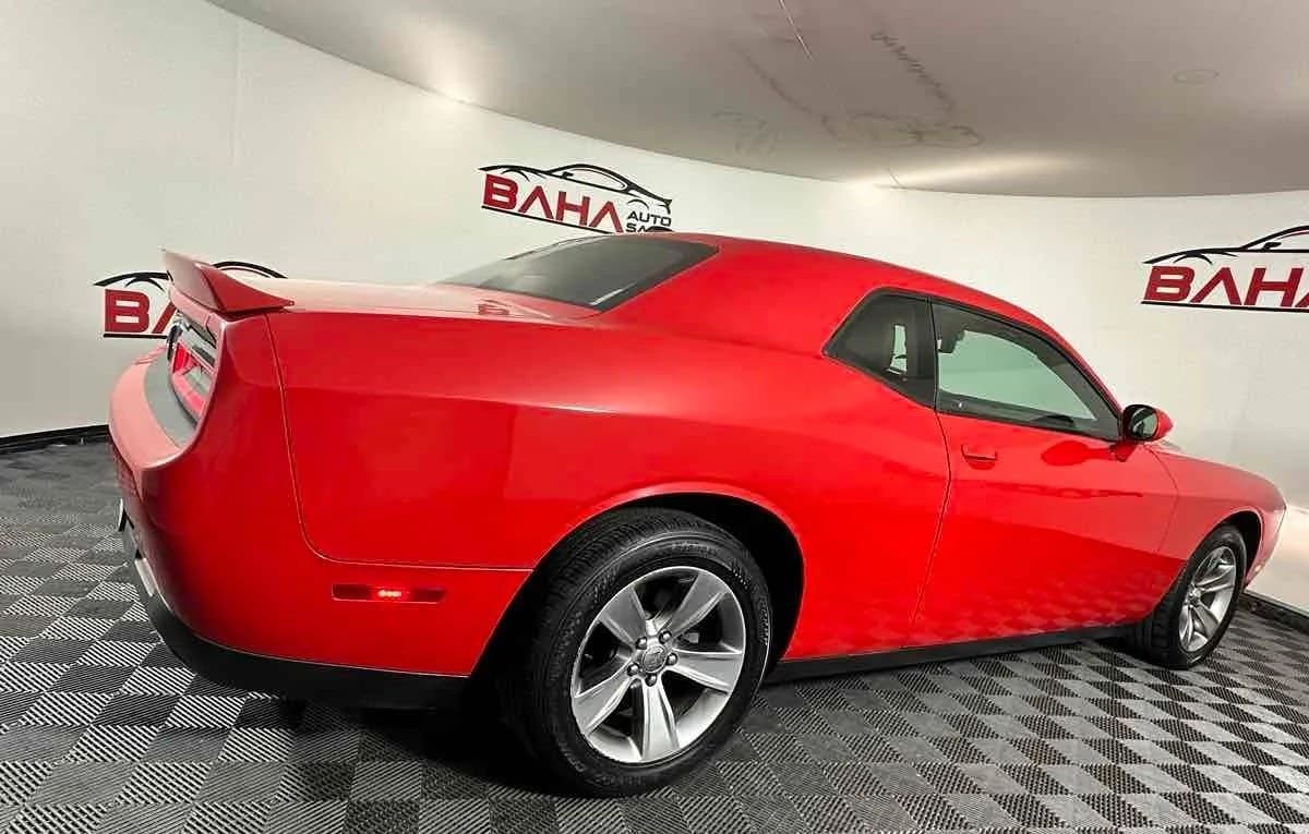 2020 DODGE CHALLENGER SXT 5