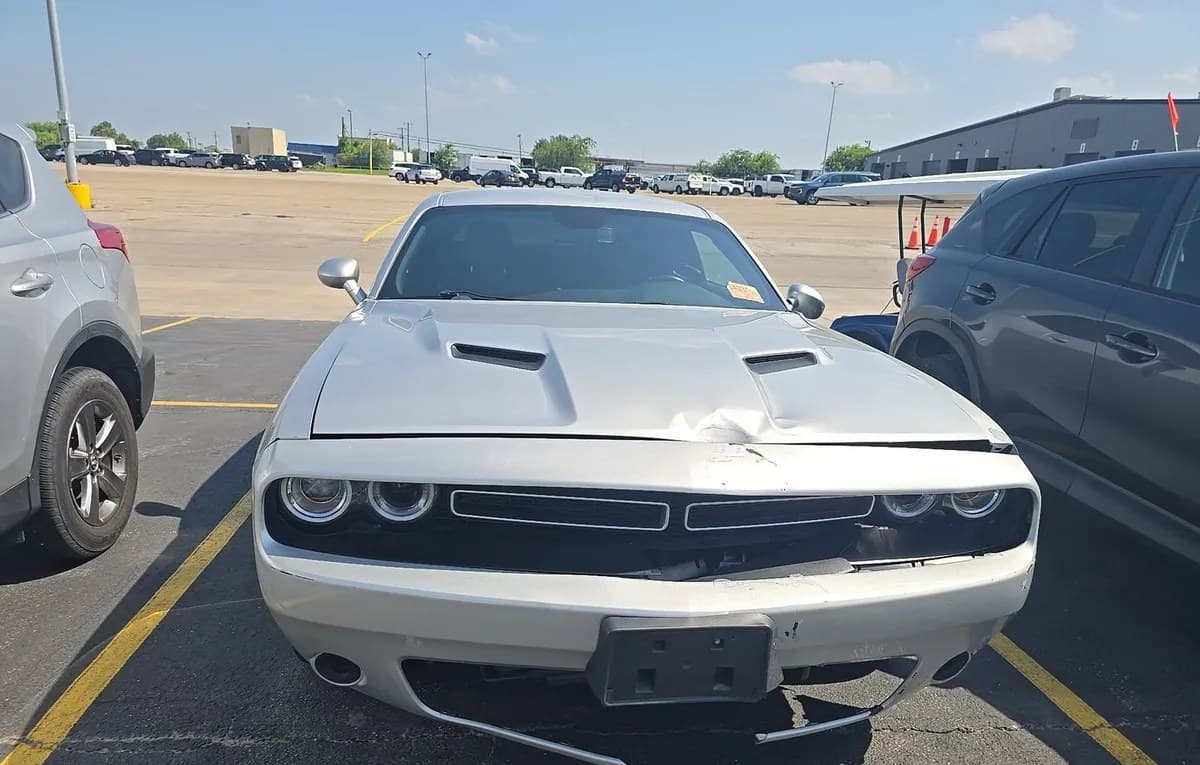 2022 DODGE CHALLENGER SXT 3