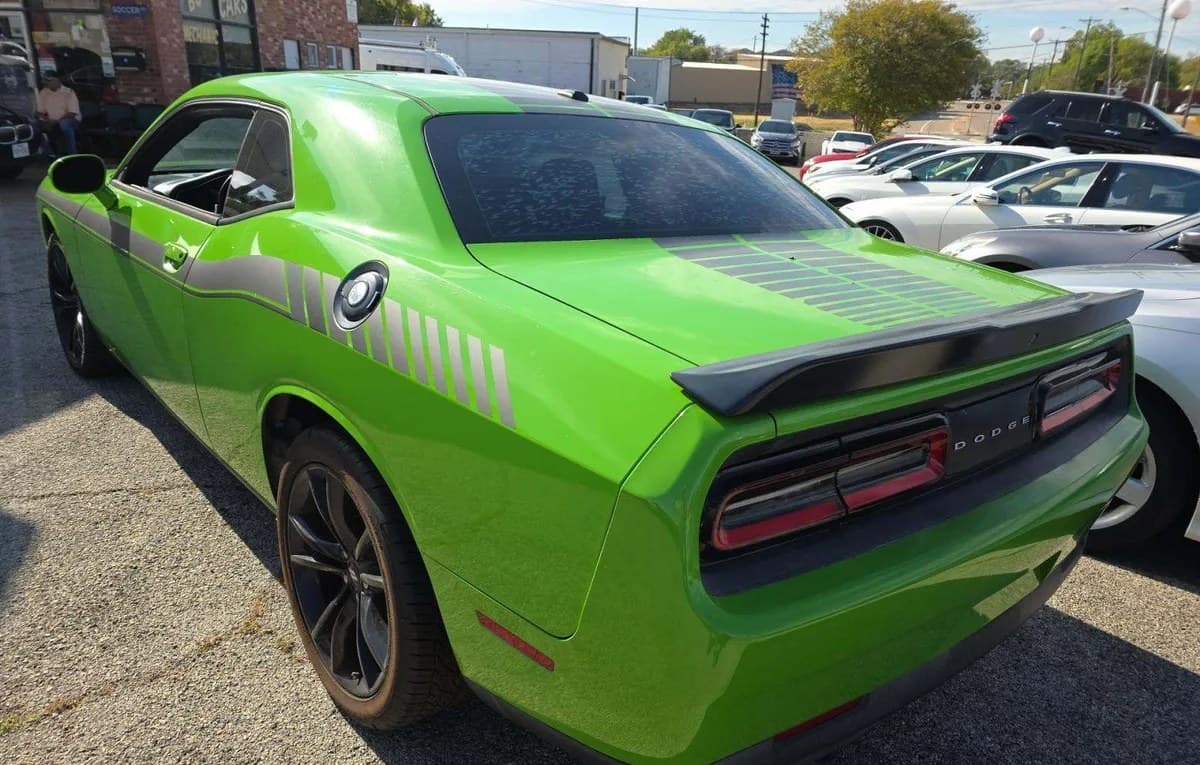 2017 DODGE CHALLENGER SXT 3