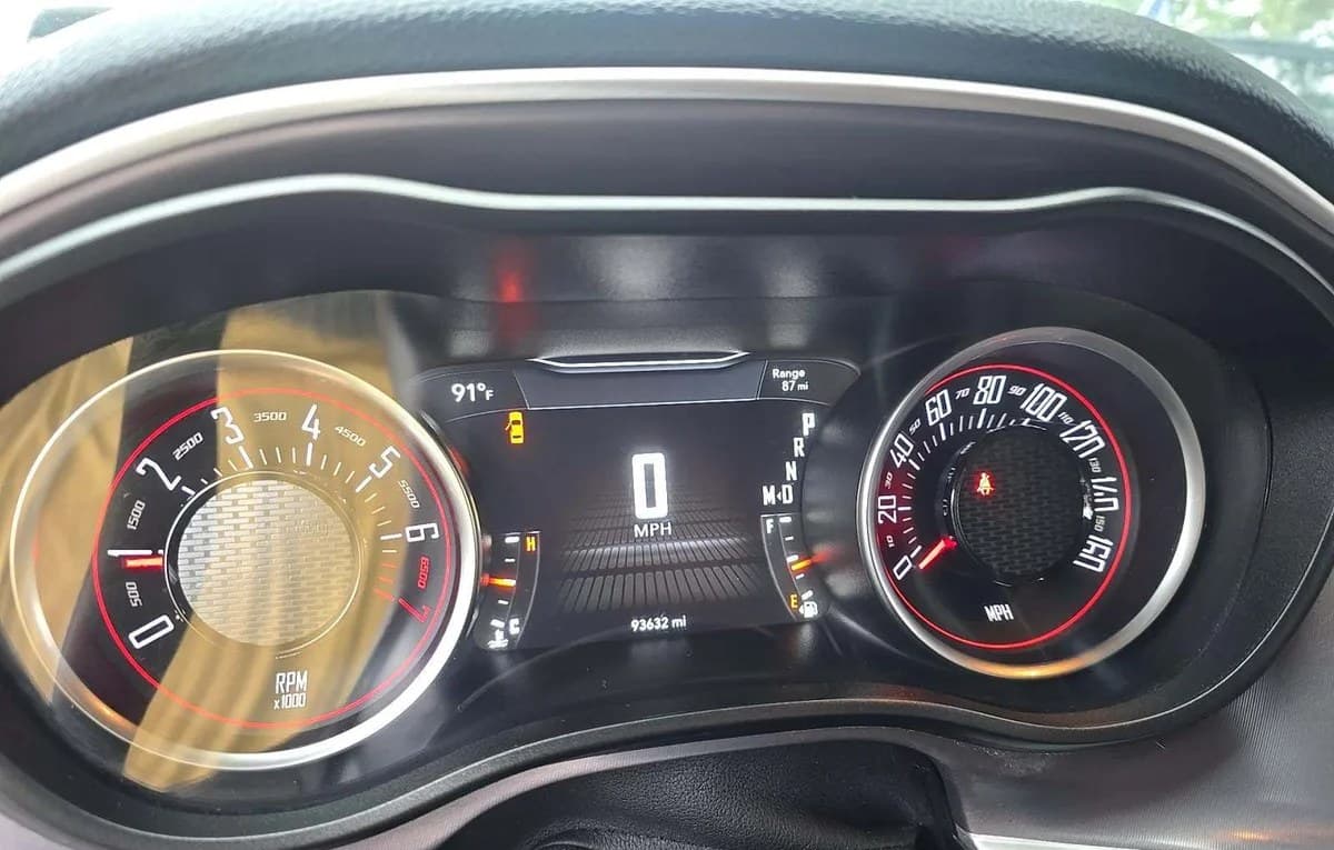 2019 DODGE CHALLENGER SXT 6