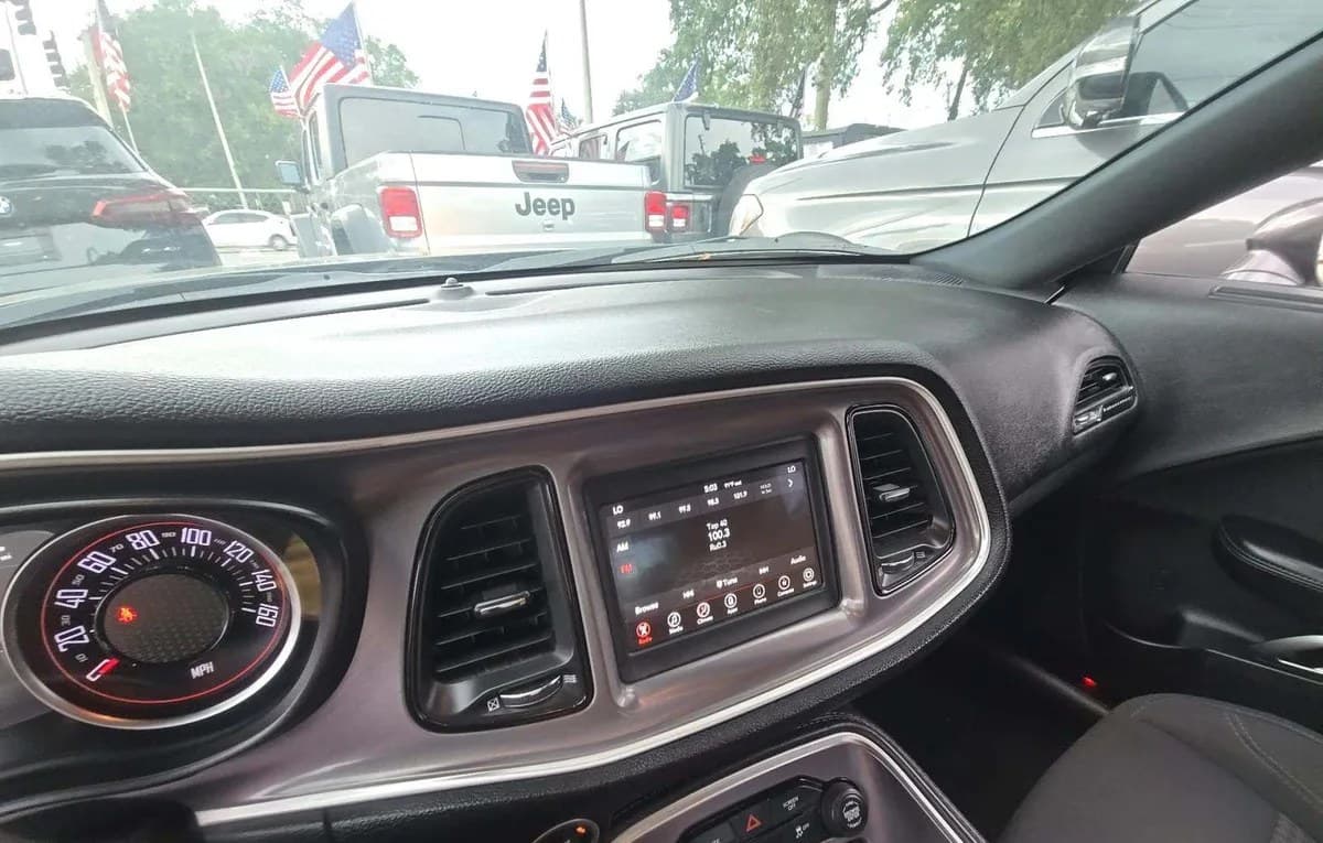 2019 DODGE CHALLENGER SXT 7