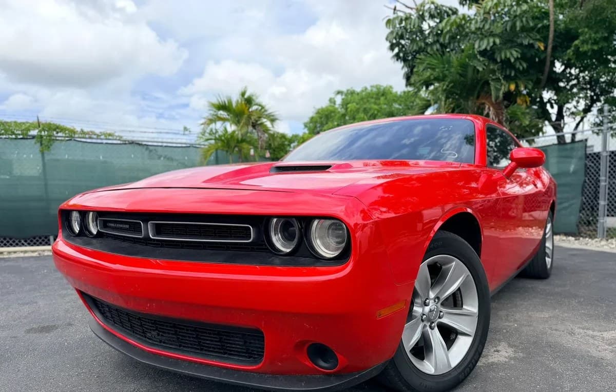 2021 DODGE CHALLENGER SXT 2