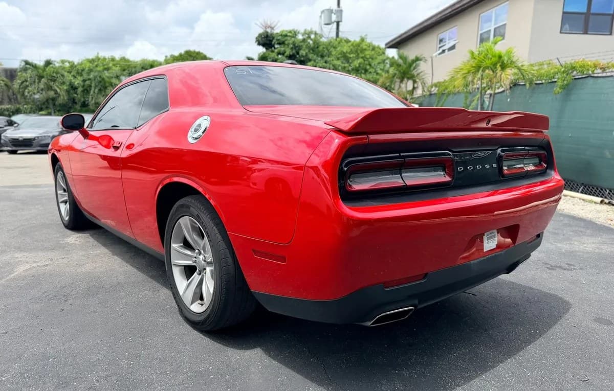 2021 DODGE CHALLENGER SXT 6