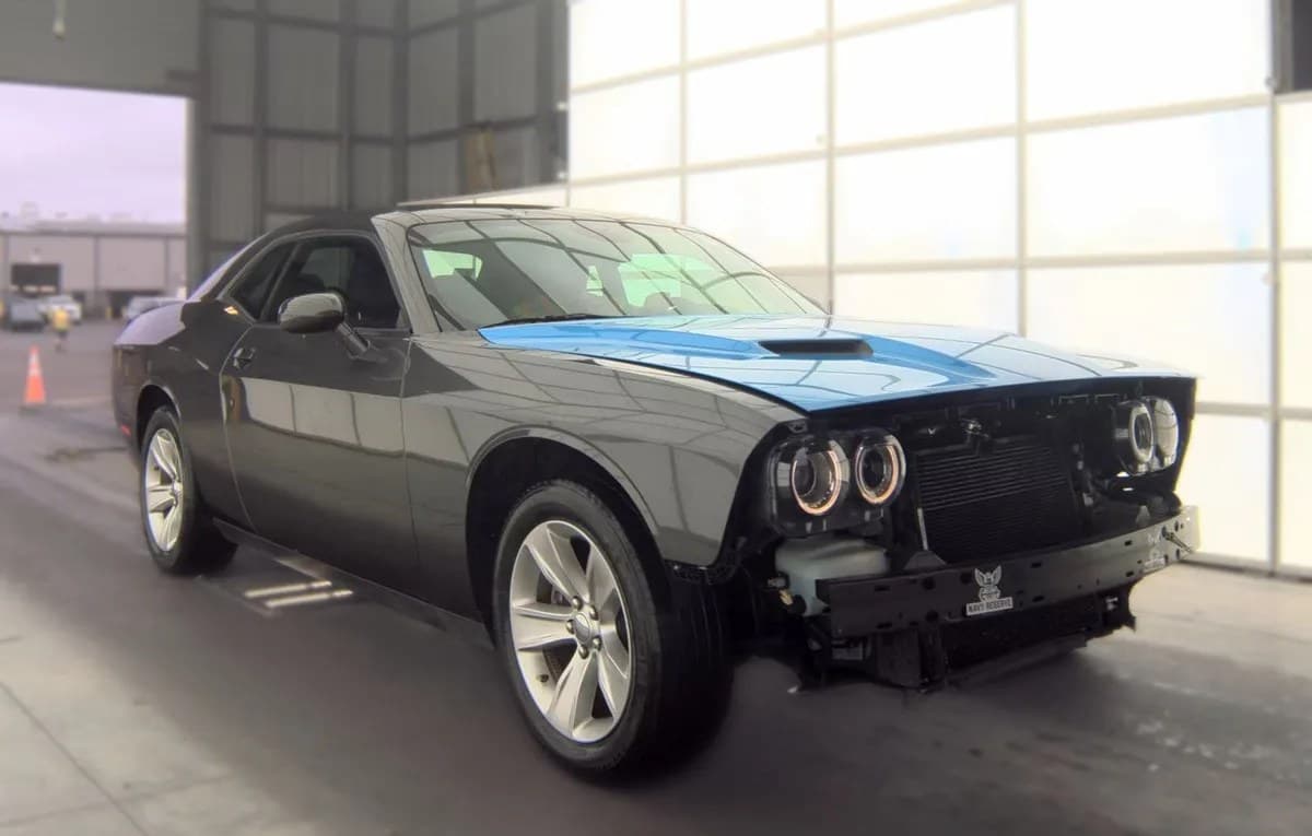 2023 DODGE CHALLENGER SXT 4