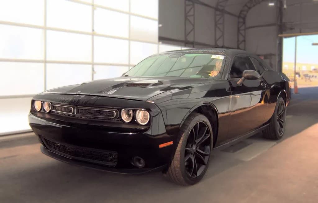 2017 DODGE CHALLENGER SXT PLUS 1