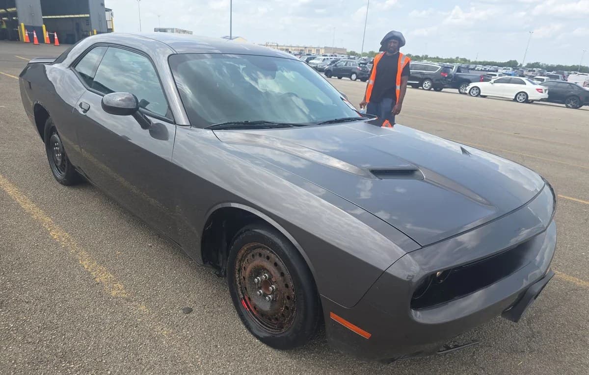 2023 DODGE CHALLENGER SXT 4