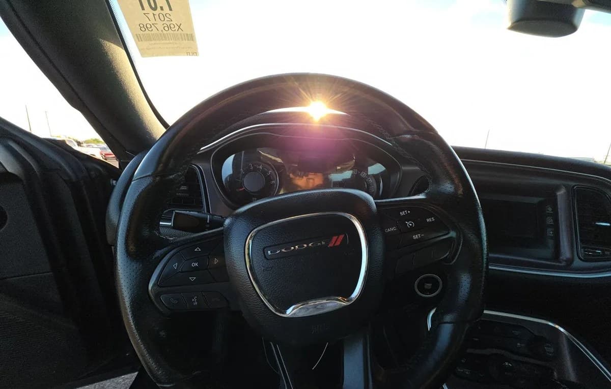 2017 DODGE CHALLENGER SXT 7