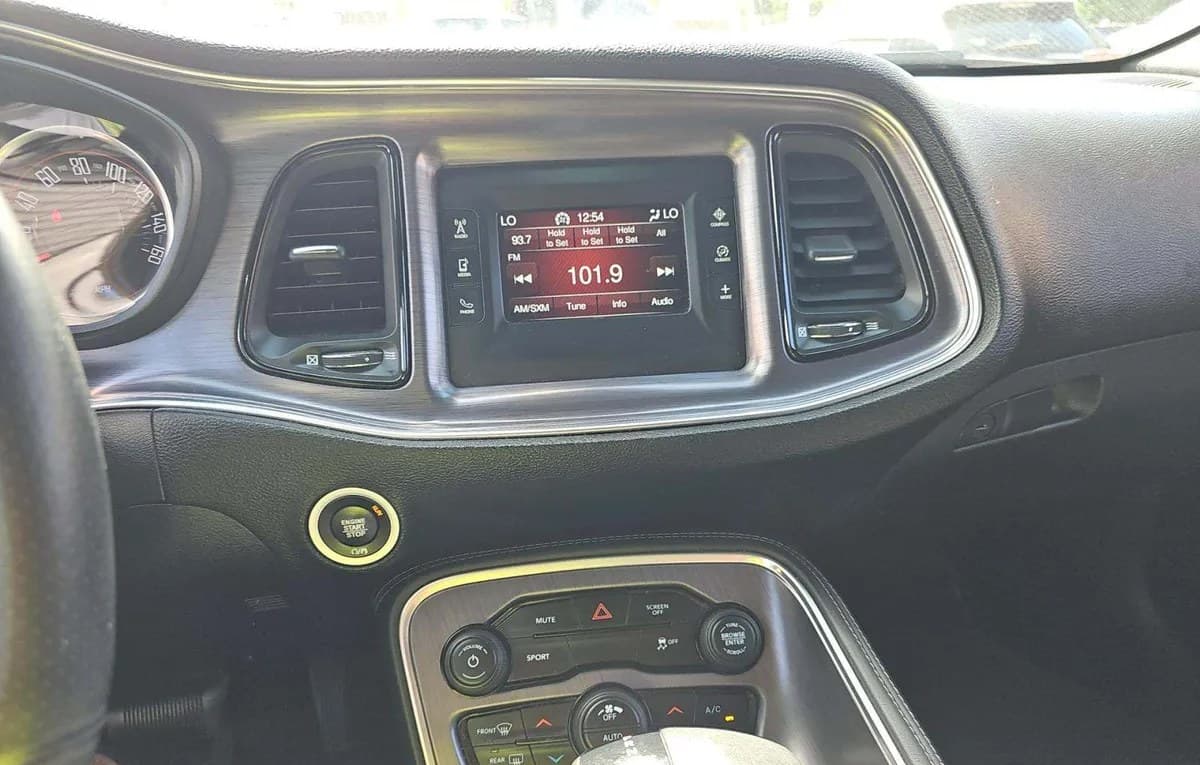 2017 DODGE CHALLENGER R/T 7