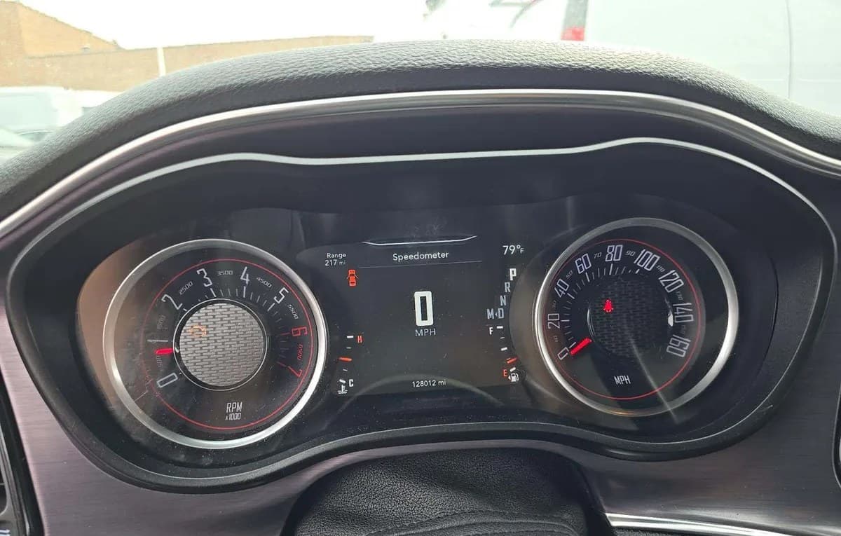 2017 DODGE CHALLENGER R/T 6