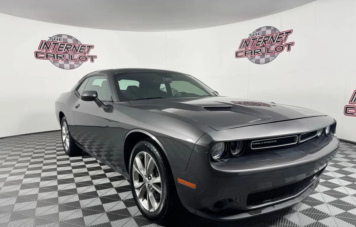 2021 DODGE CHALLENGER SXT 6