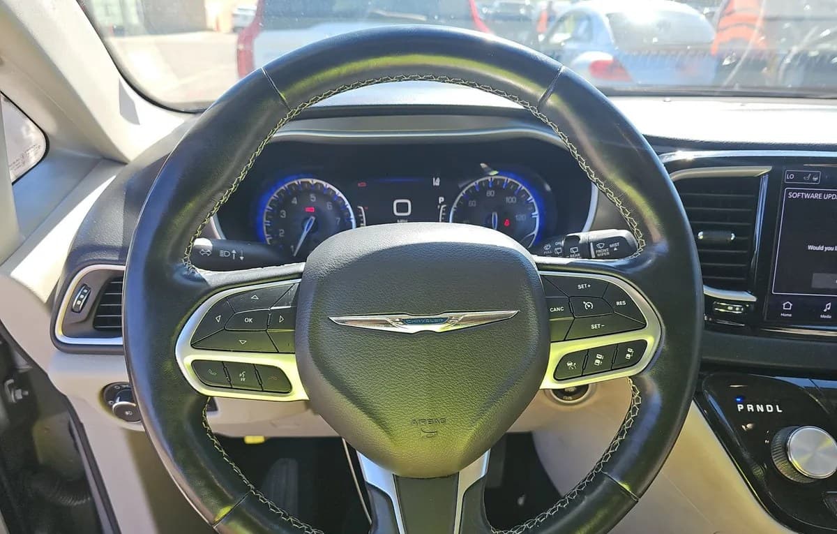 2021 CHRYSLER PACIFICA TOURING L 121.6" WB 7