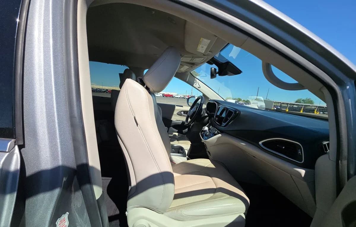 2021 CHRYSLER PACIFICA TOURING L 121.6" WB 5