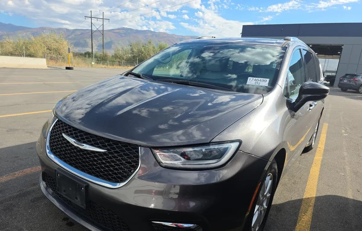 2021 CHRYSLER PACIFICA TOURING L 121.6" WB 2